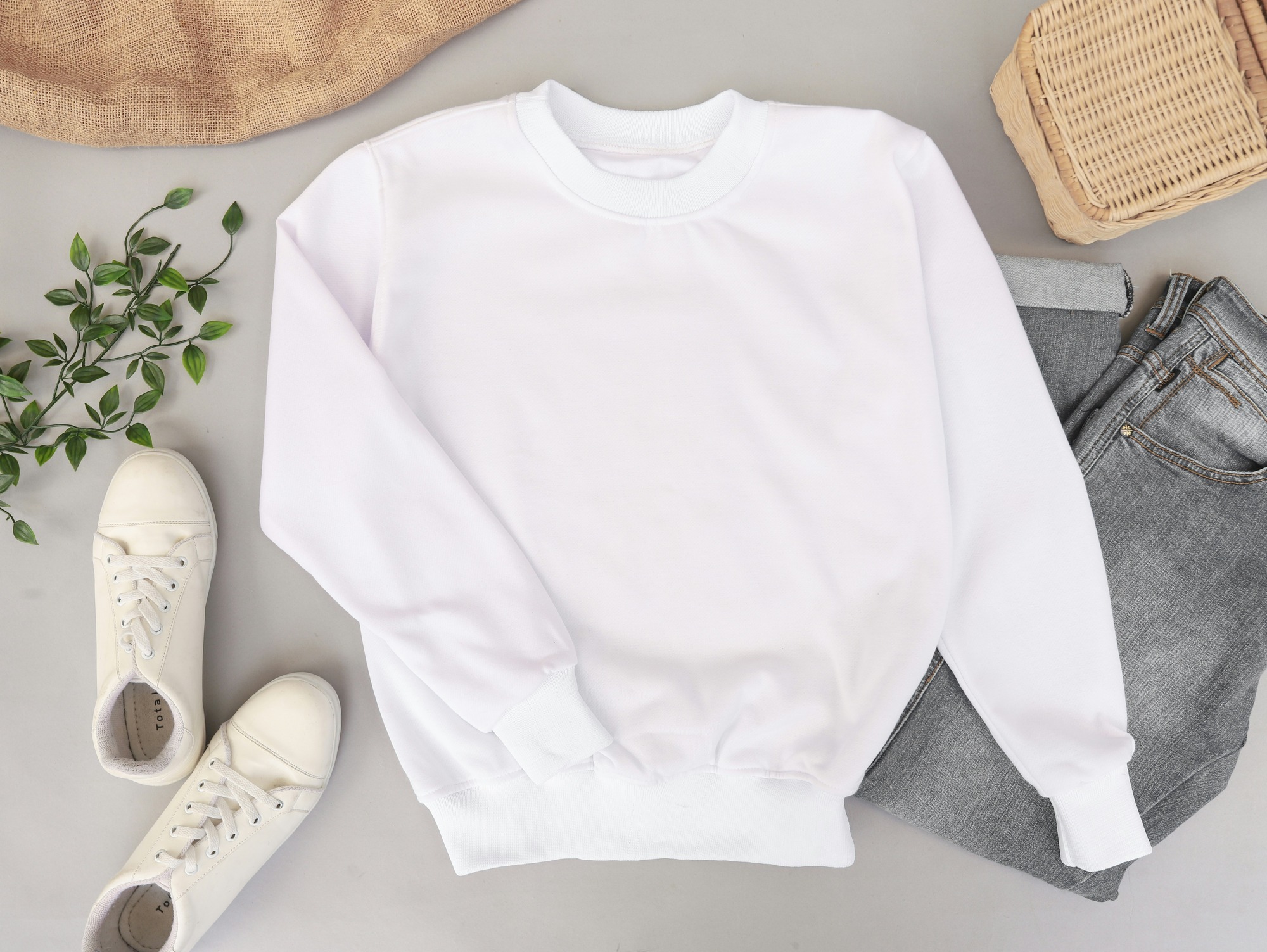 summer capsule wardrobe for minimalists
